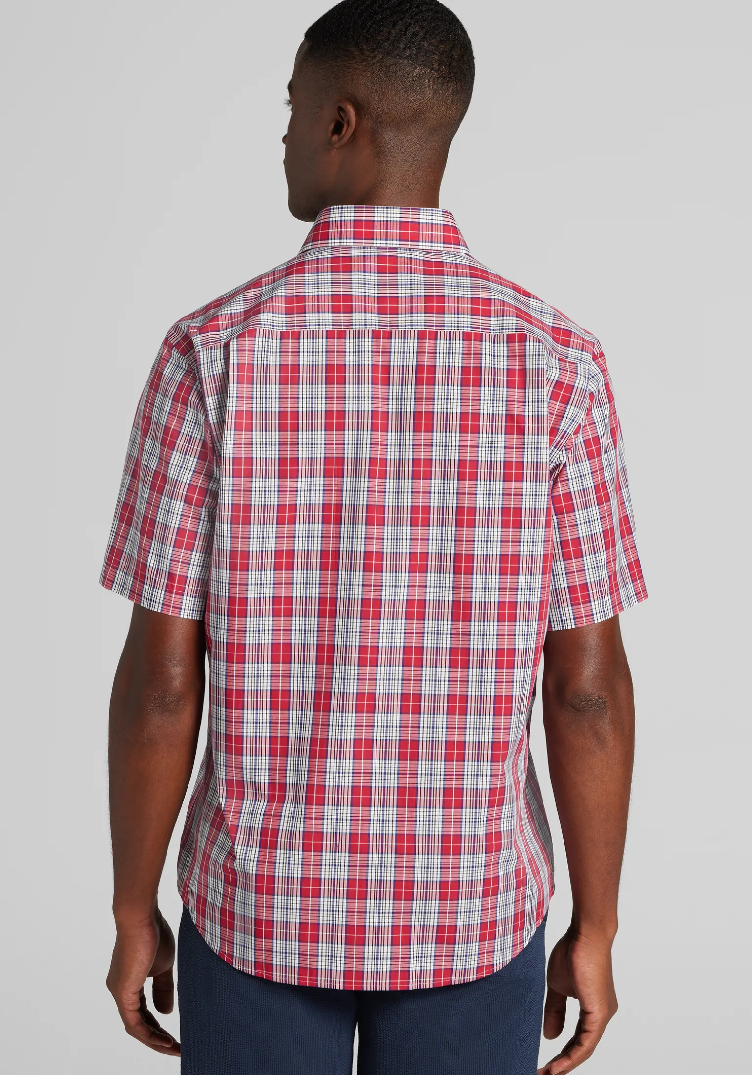 1905 Collection Tailored Fit Plaid Short Sleeve Button Up Shirt