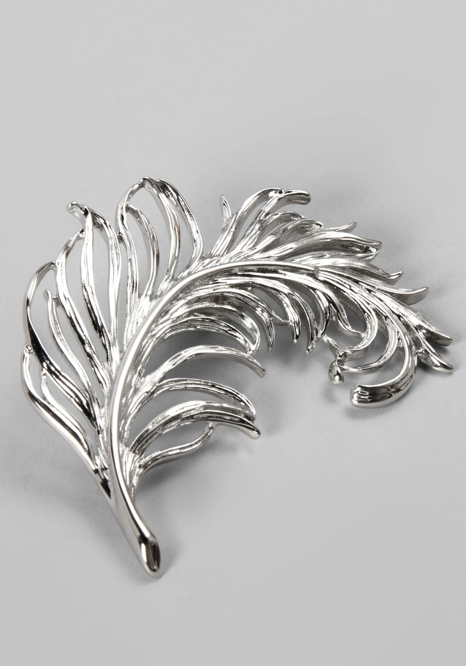 Jos. A. Bank Feather Lapel Pin