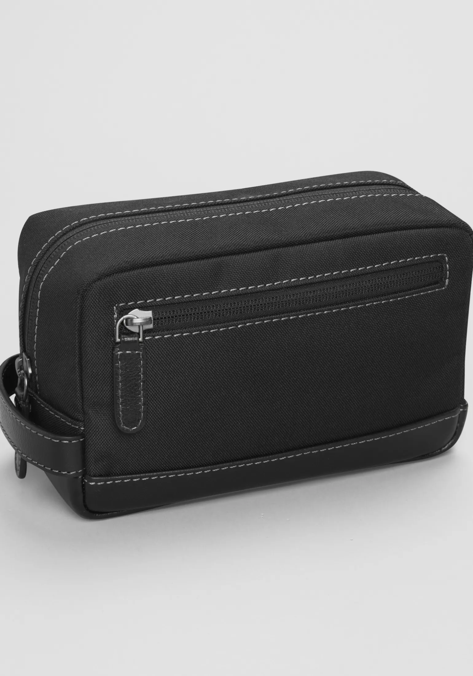 Jos. A. Bank Leather DOPP Kit