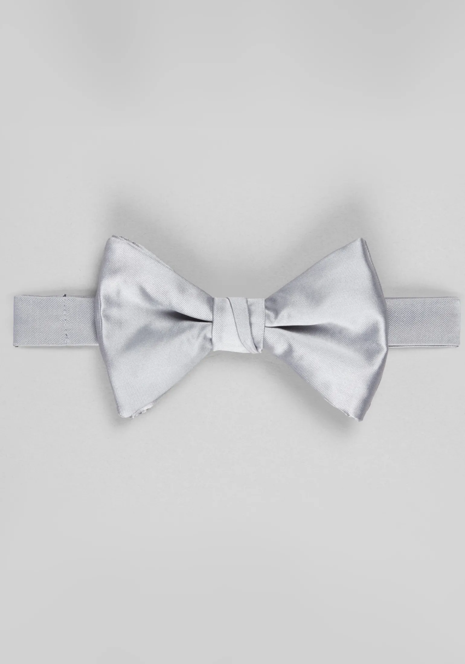 Jos. A. Bank Solid Pre-Tied Bow Tie