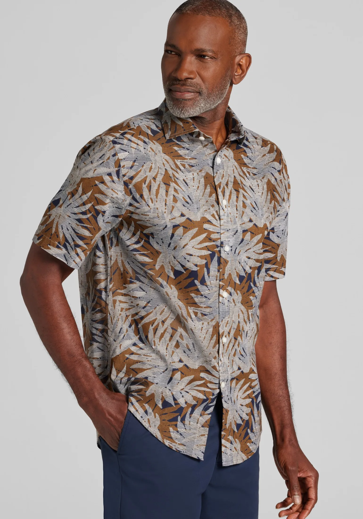 Jos. A. Bank Tailored Fit Large Fern Palm Short Sleeve Button Up Shirt