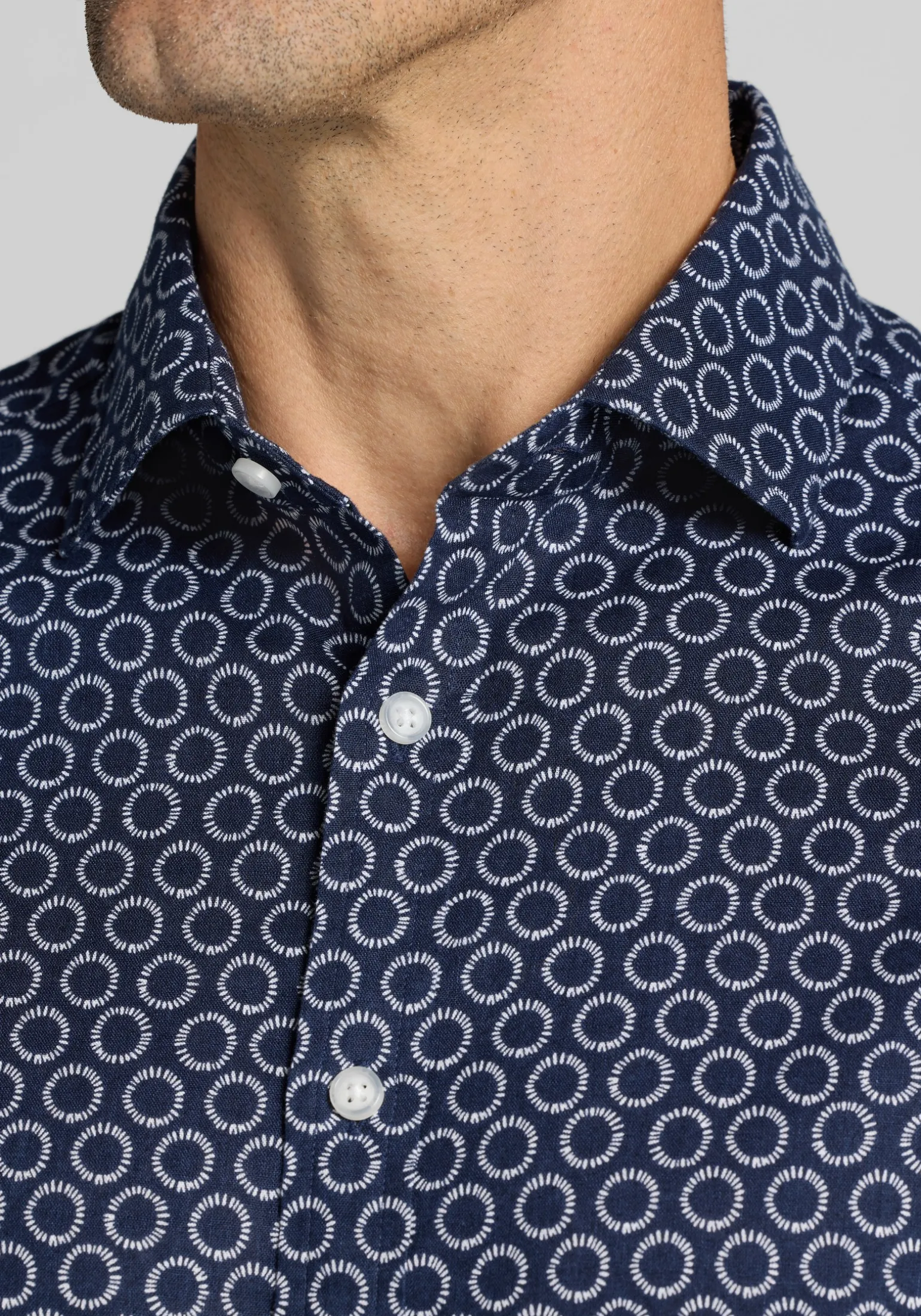 Jos. A. Bank Tailored Fit Linen Blend Circle Button Up Shirt CLEARANCE