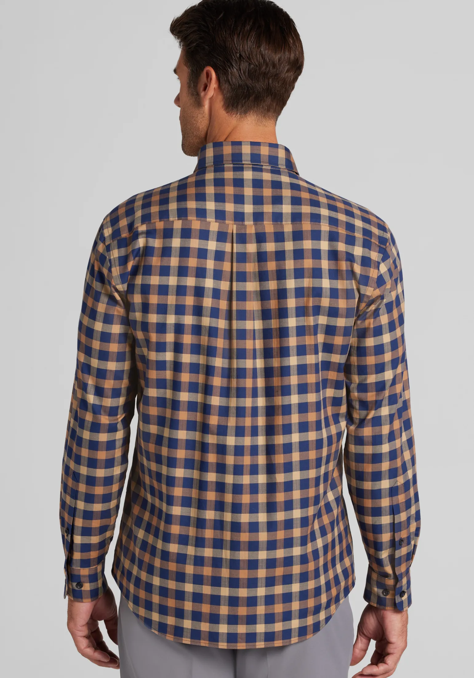 Jos. A. Bank Tailored Fit Medium Gingham Plaid Button Up Shirt