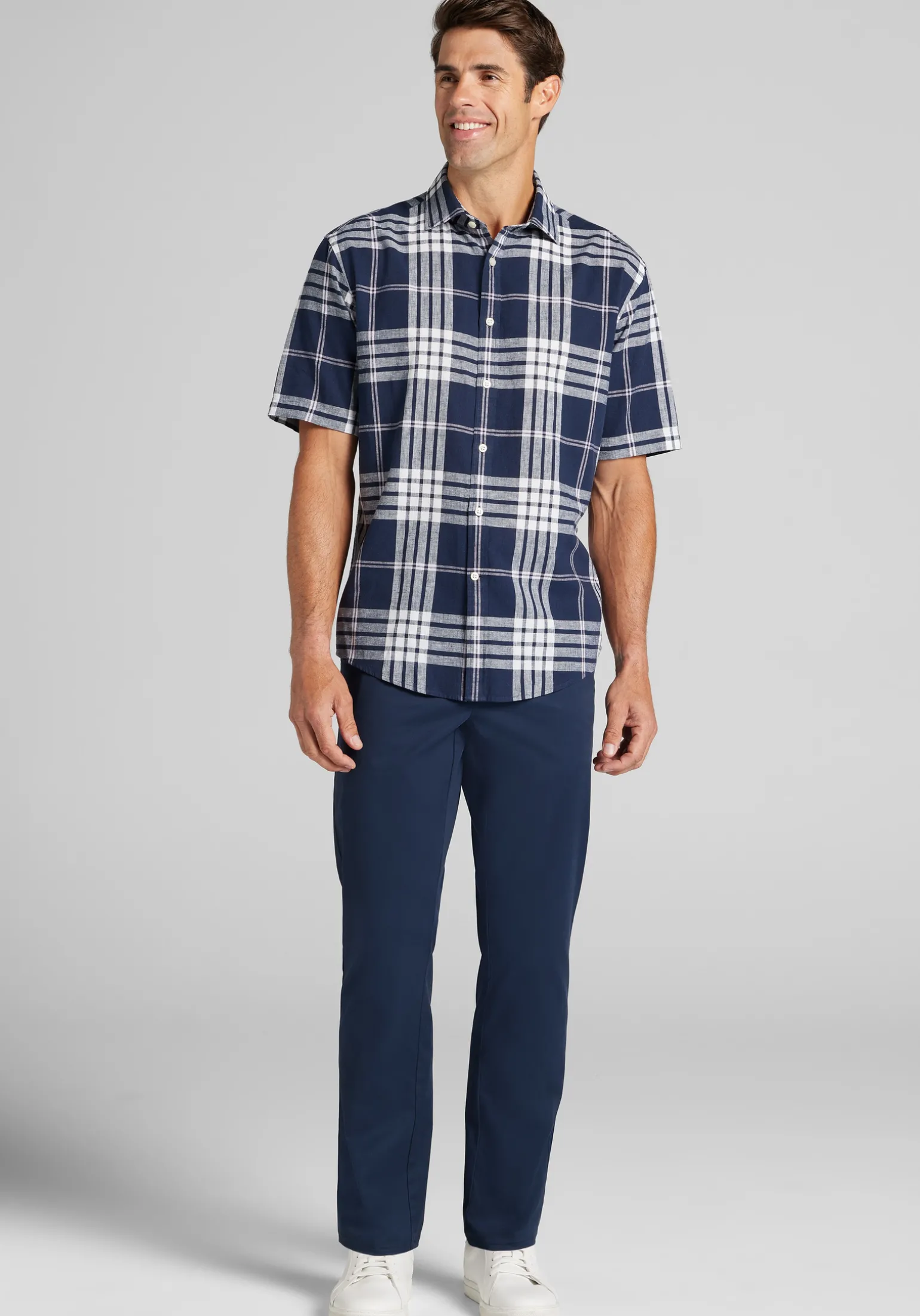 Jos. A. Bank Traditional Fit Large Plaid Short Sleeve Button Up Shirt