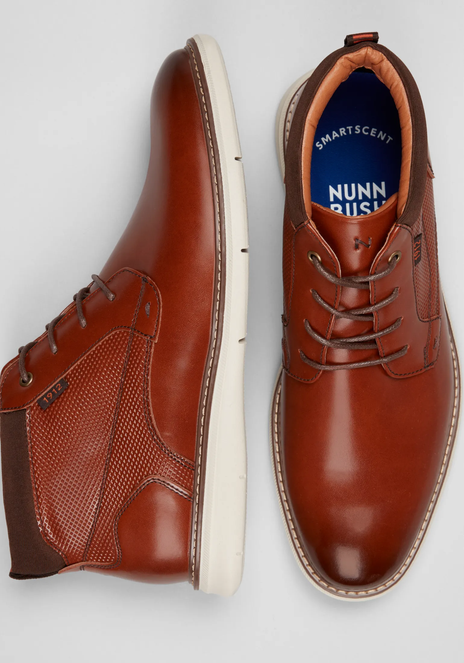 Nunn Bush Chase Plain Toe Chukkas
