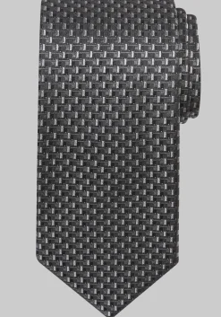 Traveler® Collection Building Block Neat Tie