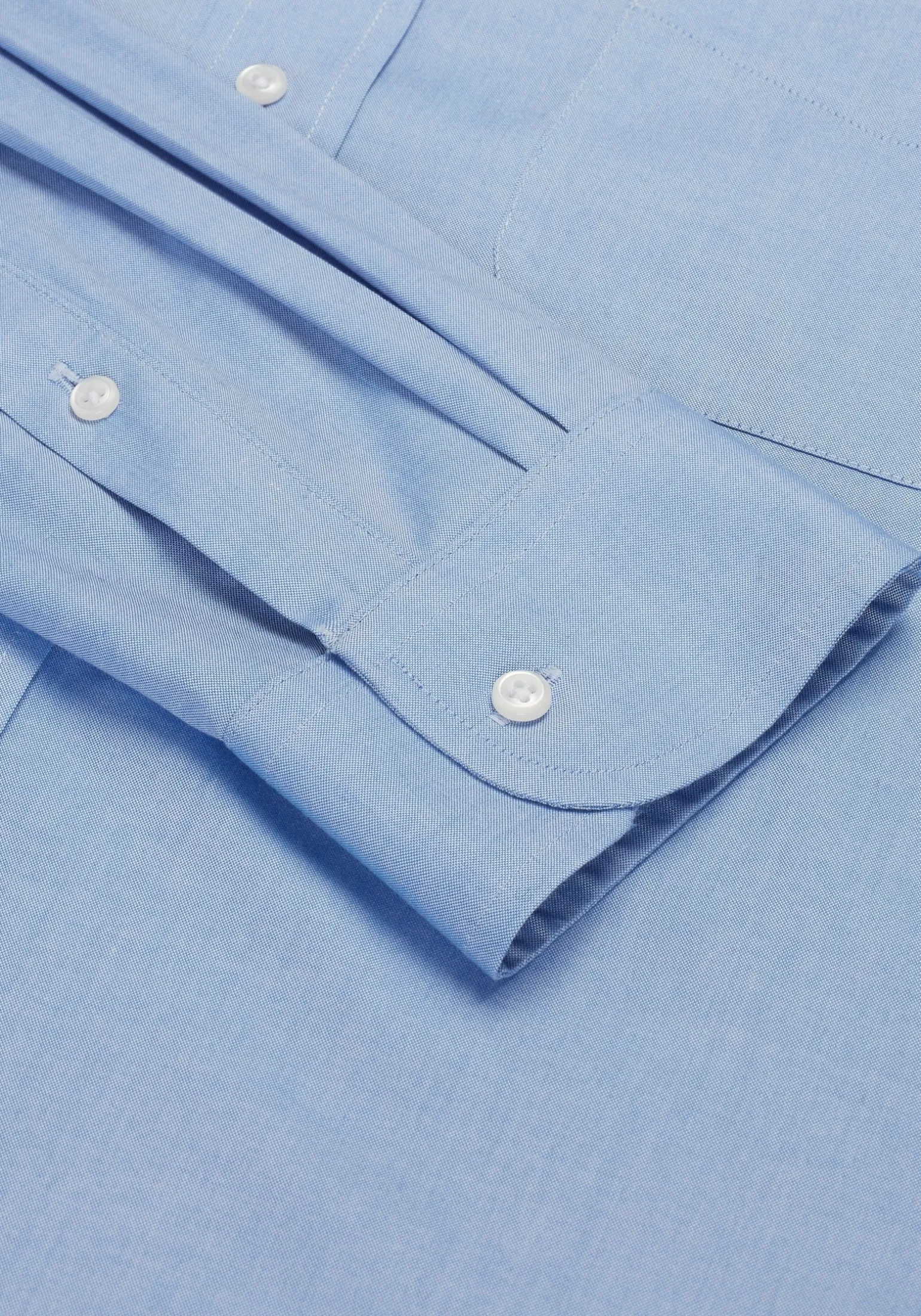 Traveler® Collection Traditional Fit Button-Down Collar Solid Dress Shirt