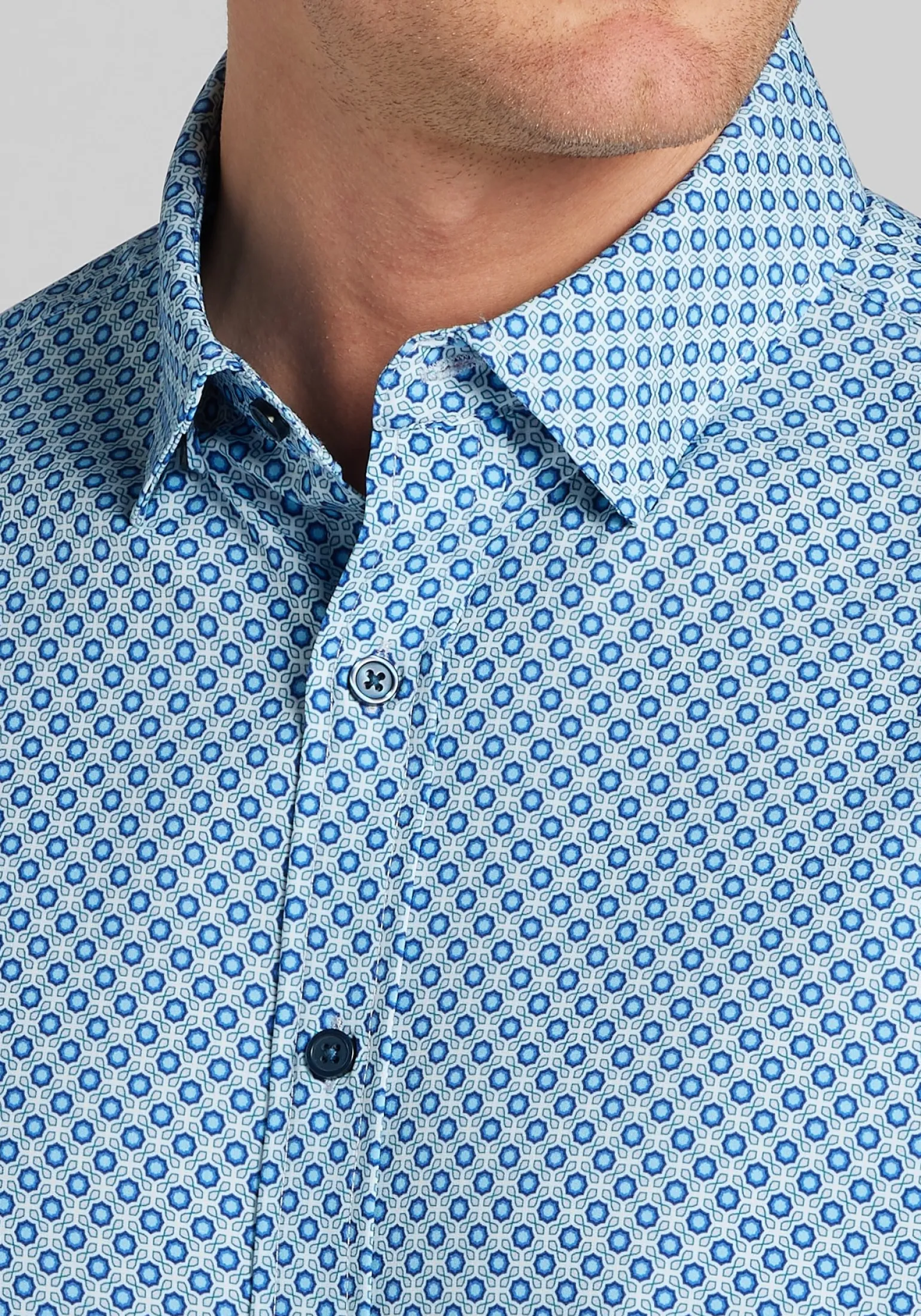 Traveler® COOLMOTION Tailored Fit Geometric 4-Way Stretch Button Up Shirt