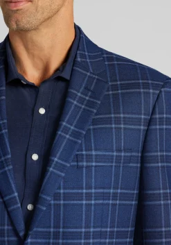 Traveler® COOLMOTION Traditional Fit Plaid Sportcoat