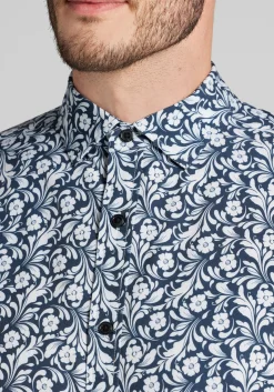 Traveler® COOLMOTION Traditional Fit Short Sleeve 4‑Way Stretch Button Up Shirt