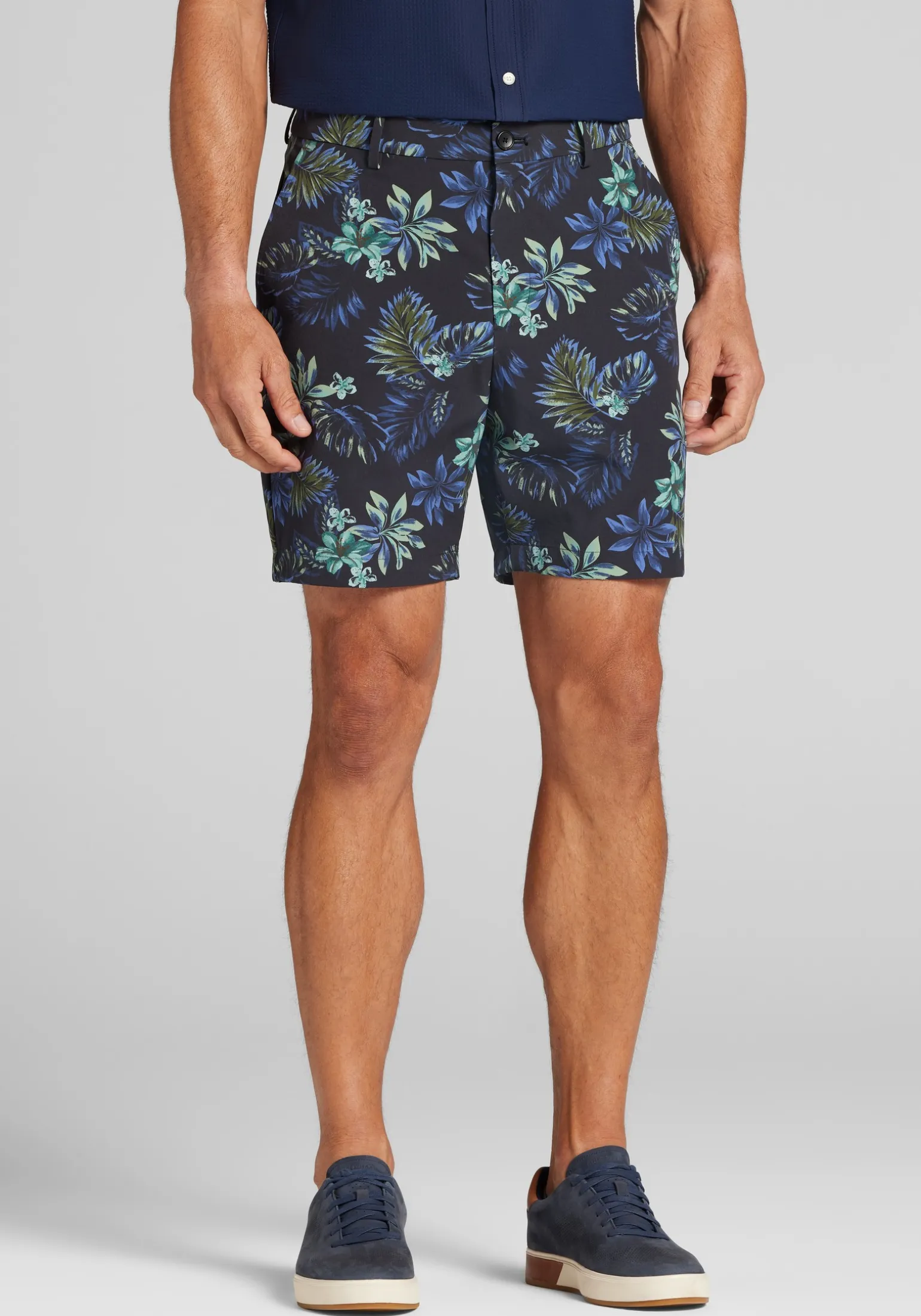 Traveler® Performance Tailored Fit Floral Shorts 7 Inch Inseam CLEARANCE