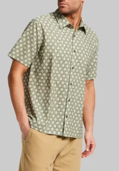 Vintage & Black Traditional Fit Medallion Seersucker Short Sleeve Shirt