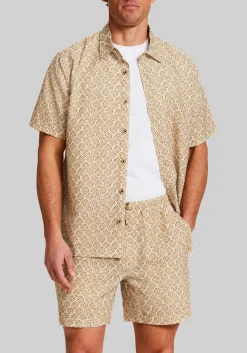 Vintage & Black Traditional Fit Medallion Seersucker Short Sleeve Shirt