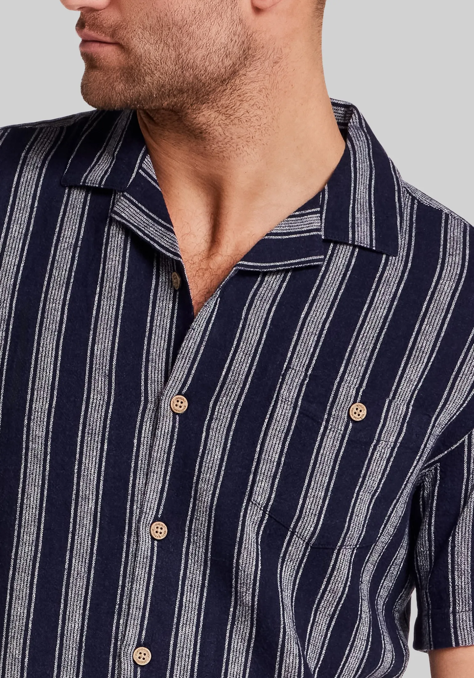 Weatherproof Vintage Traditional Fit Vertical Stripe Button Up Shirt